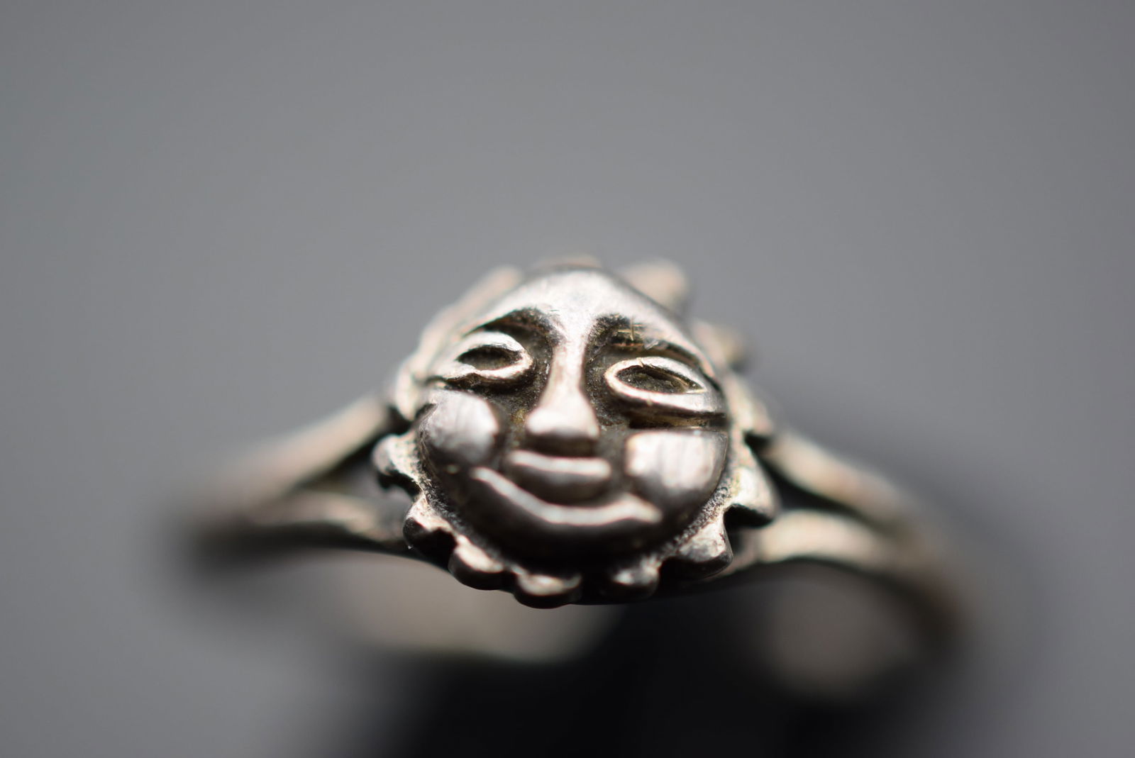 Puffy Face Sun Sterling Silver 925 Ring Size 7 Lot 386 (1 of 5)