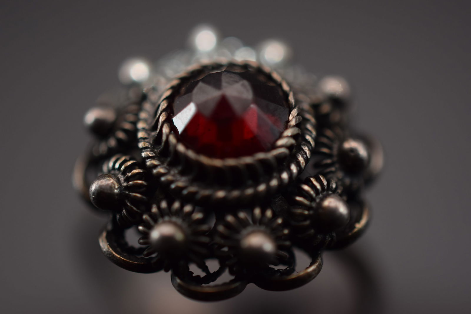 Cannetile Mine Cut Garnet Vintage Sterling Silver 925 Ring Size 6 Lot 390 (1 of 7)