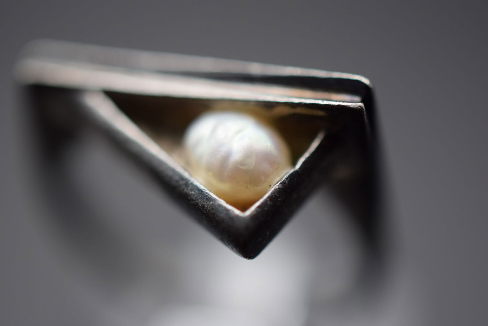 Modernist Freshwater Pearl Sterling Silver 925 Ring Size 7.25 Lot 423 (1 of 4)