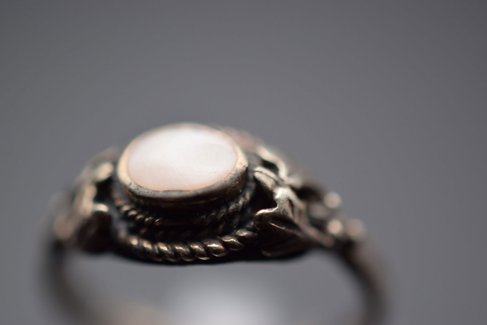 Mother of Pearl MOP Vintage Sterling Silver 925 Ring Size 5.75 Lot 443 (1 of 5)