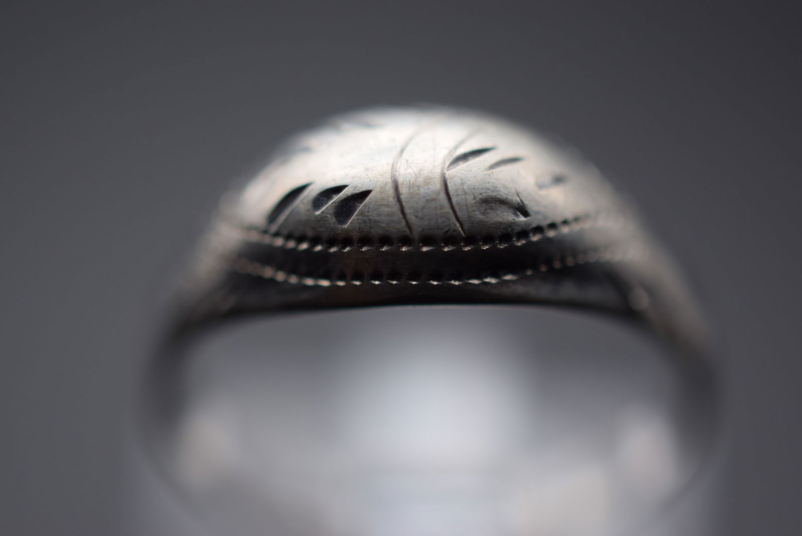 Etched Sterling Silver 925 Ring Size 6 Weighs 1.43 Lot 447 (1 of 3)