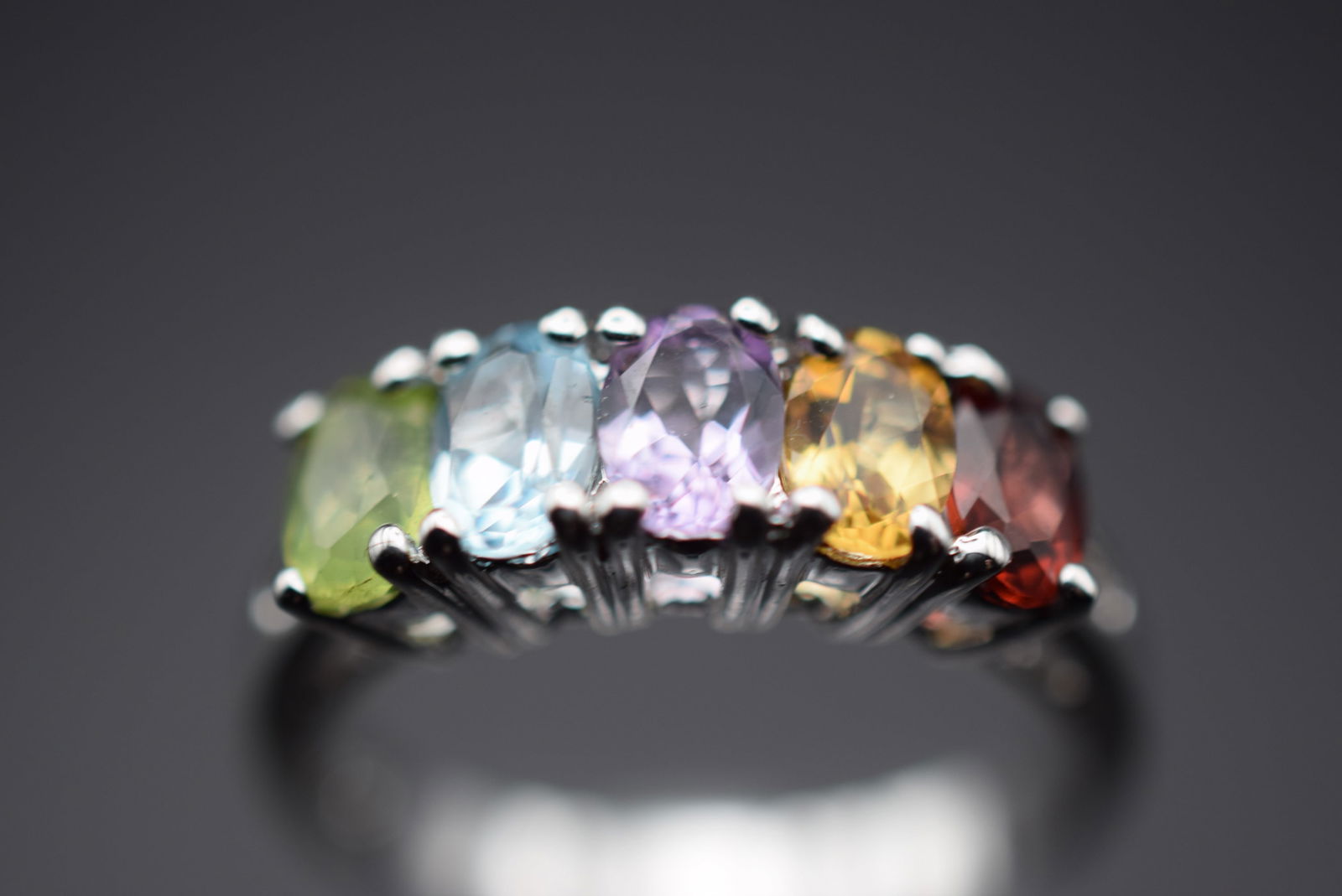 Rainbow CZ Stunner Sterling Silver 925 Ring Size 9 Lot 454 (1 of 4)