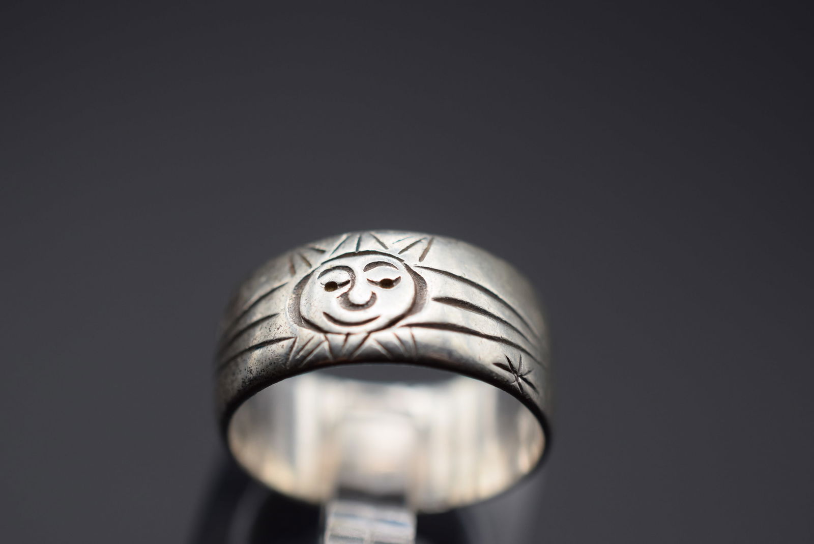 Stars and Moons Story Pictagram Sterling Silver 925 Ring Size 6.25 Lot 478 (1 of 6)