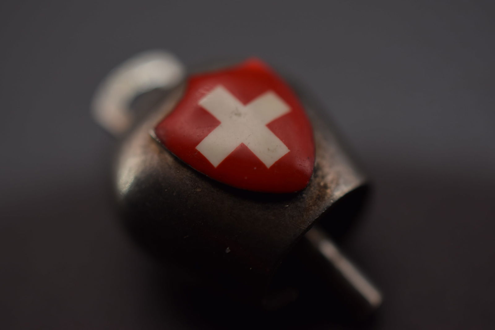 Swiss Enamel Bell Pendant Charm Moveable Sterling Vintage Lot# DG 494: Swiss Enamel Bell Pendant Charm Moveable Sterling Vintage measures 5/8" x 1/2" weighs 2.48 grams