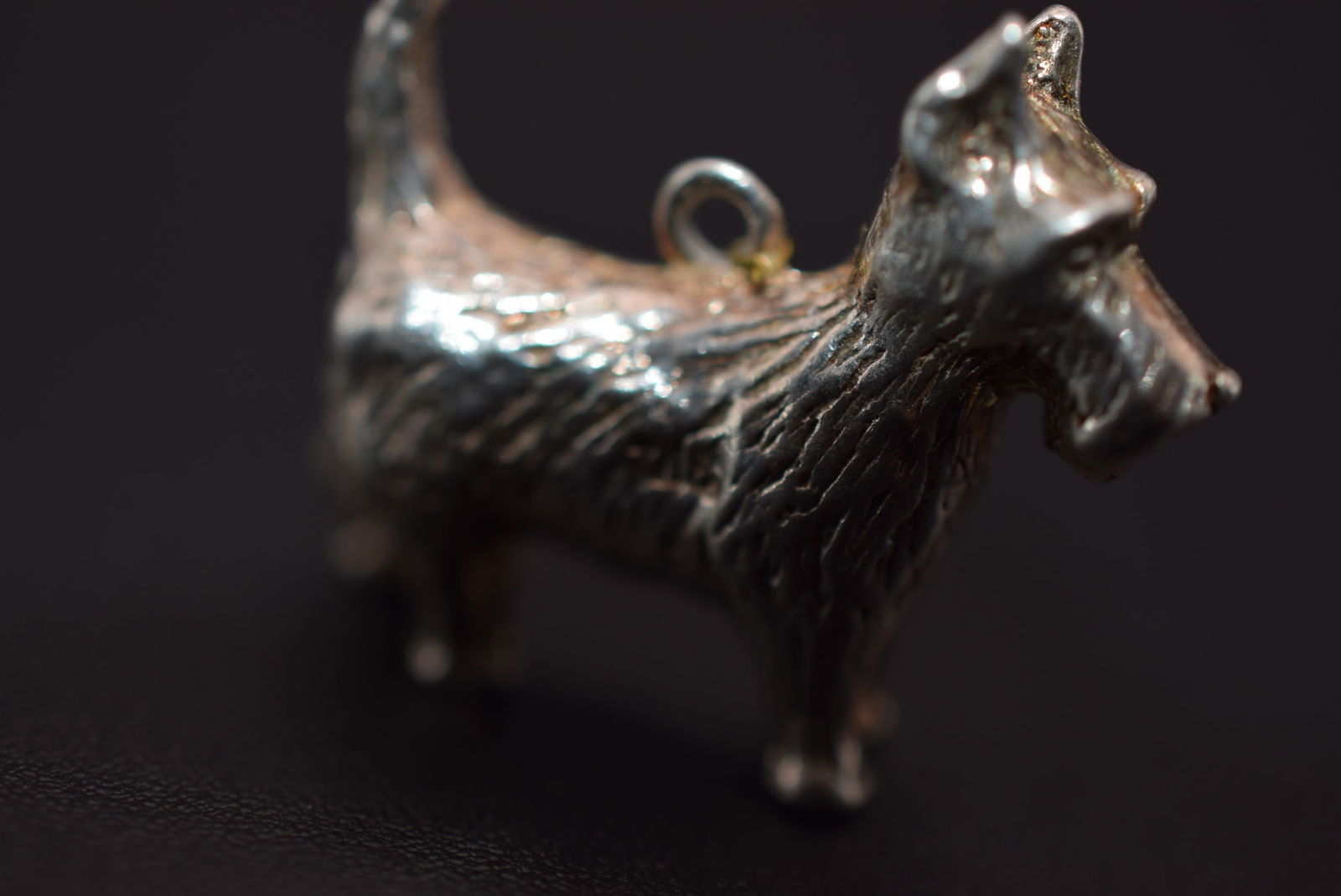 Scottie Dog Pendant Charm Sterling Silver Vintage Lot# DG 495: Scottie Dog Pendant Charm Sterling Silver Vintage measures 7/8" x 3/4" marked SIL on the side of the Dog weighs 7.31 grams