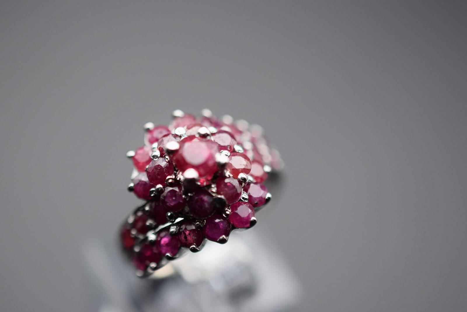 WOW Ruby Cluster Cocktail Ring Smashing Sterling Silver 925 Ring Size 6.25 Lot 521 (1 of 6)