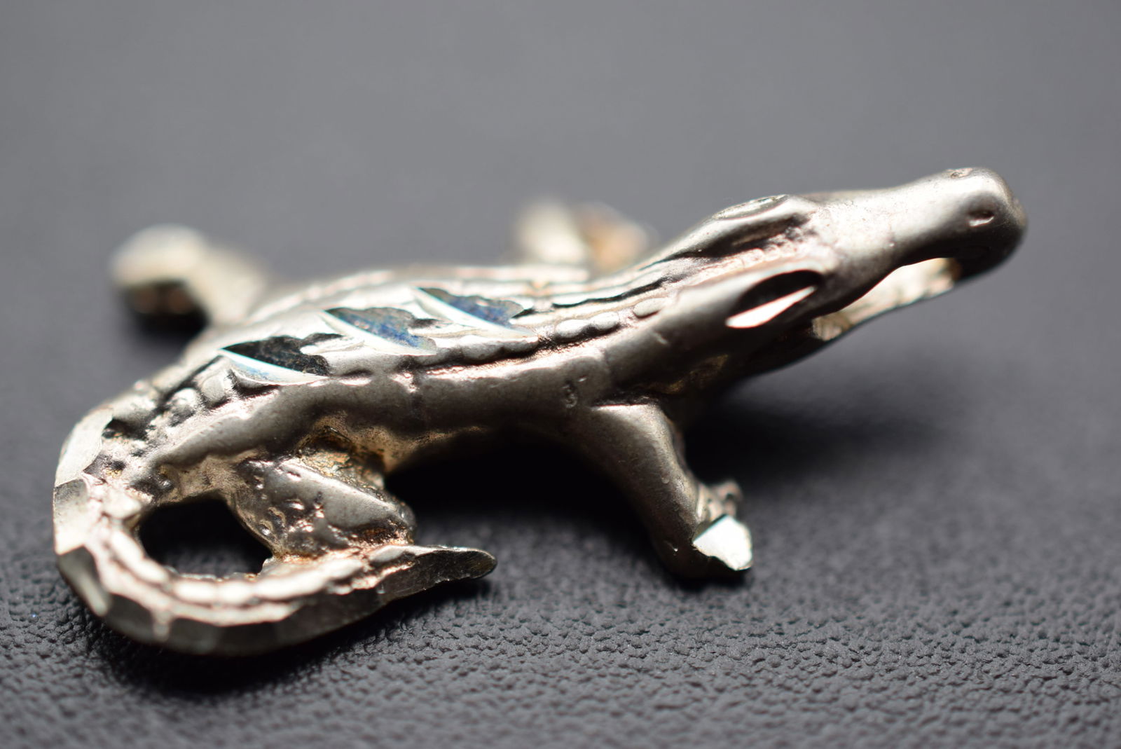 Aligator Sterling Silver 925 Pendant Charm Lot# DG 522 (1 of 3)