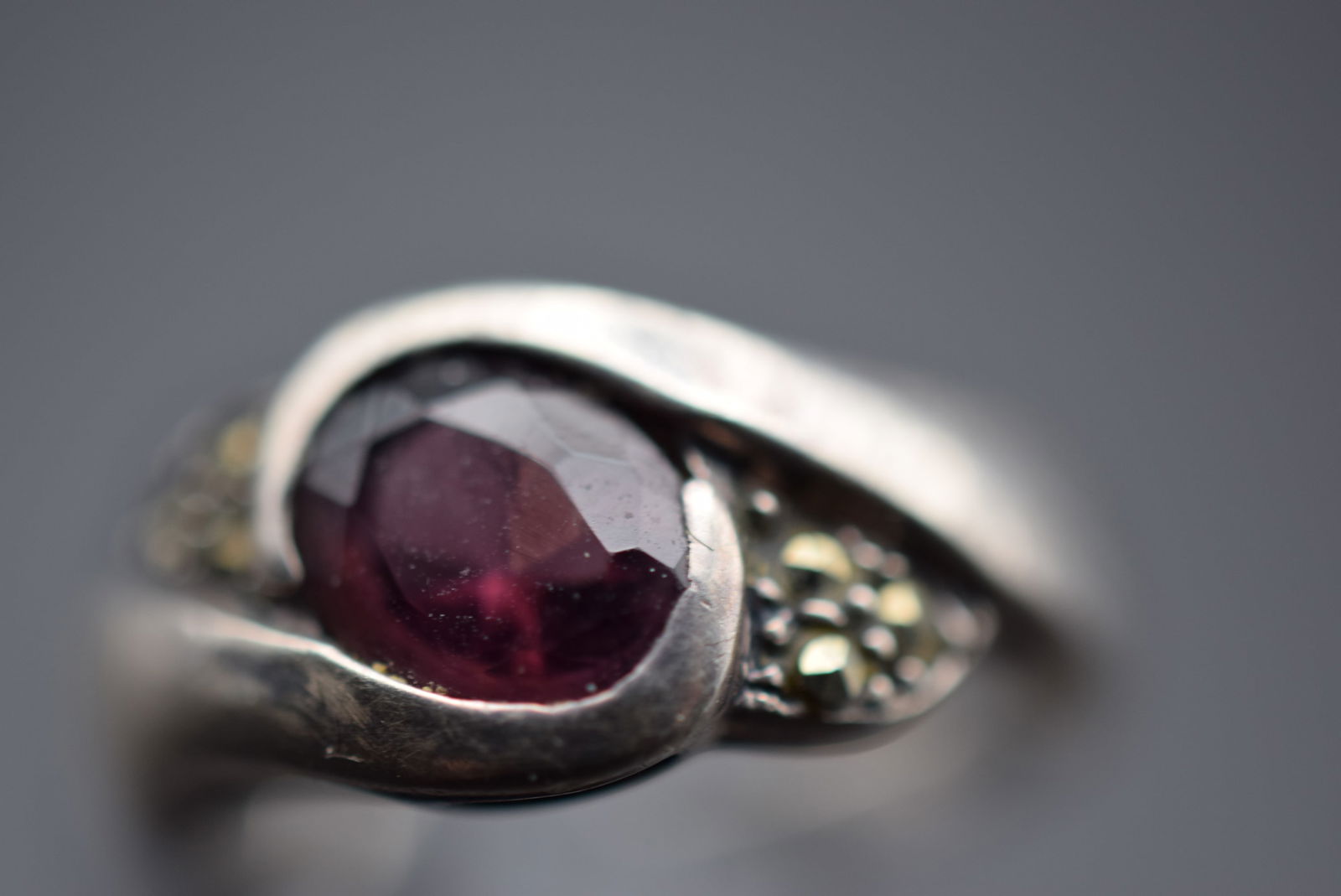 Amethyst CZ Marcasite Sterling Silver 925 Ring Size 6.5 Lot 528 (1 of 3)