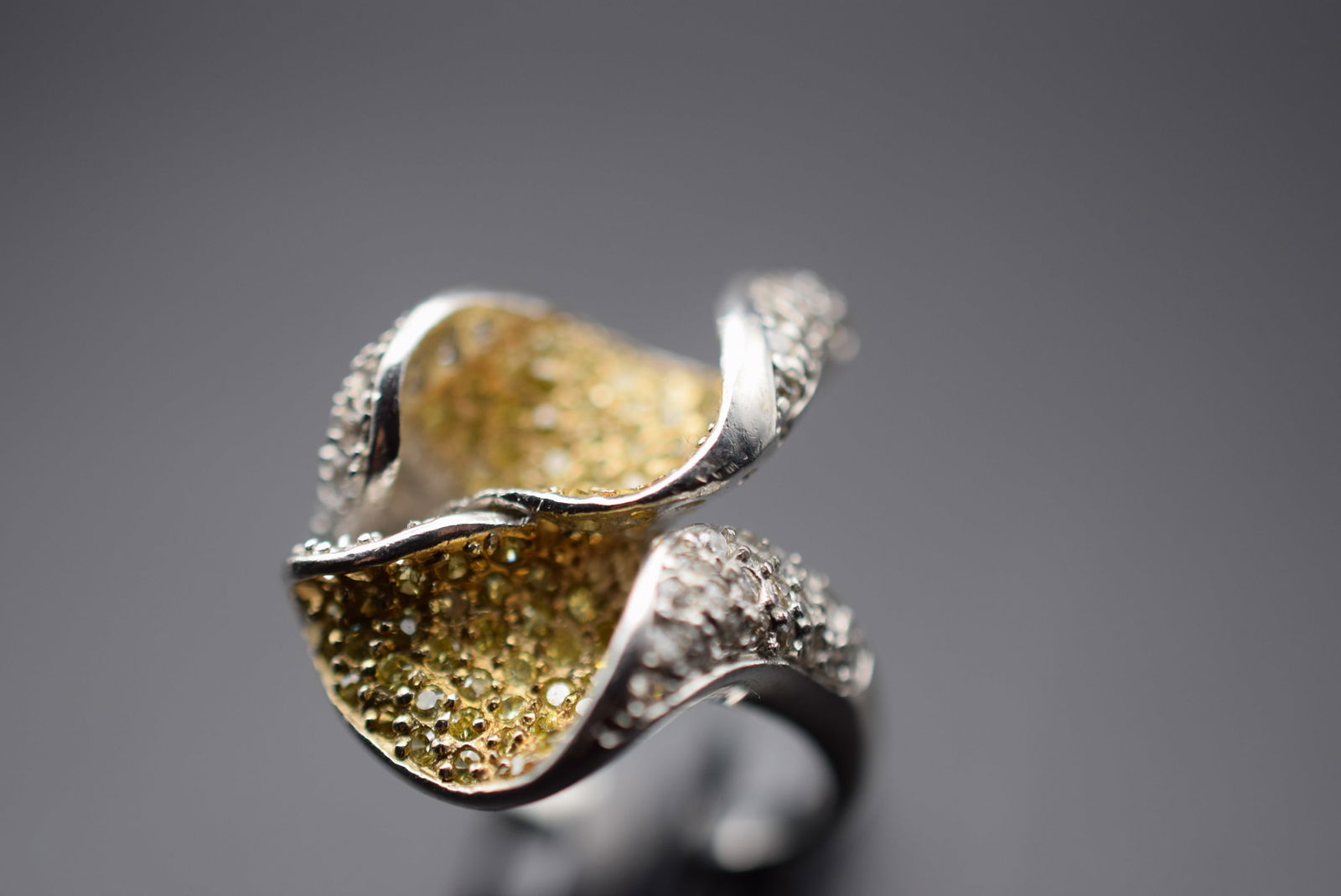 Magnificent Cocktail CZ Ring Statement Beauty Sterling Silver 925 Ring Size 8 Lot 541 (1 of 11)