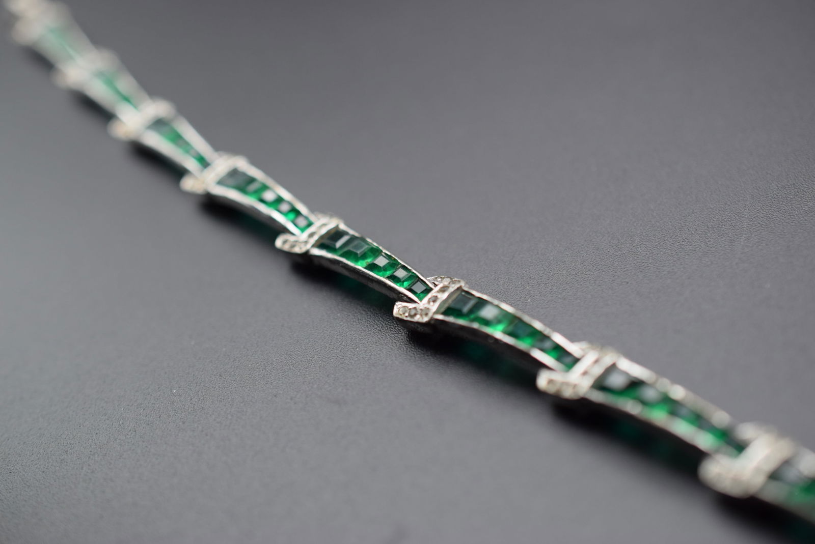 1930's Trifari Invisible Set Rhinestone Bracelet Lot 572 (1 of 4)