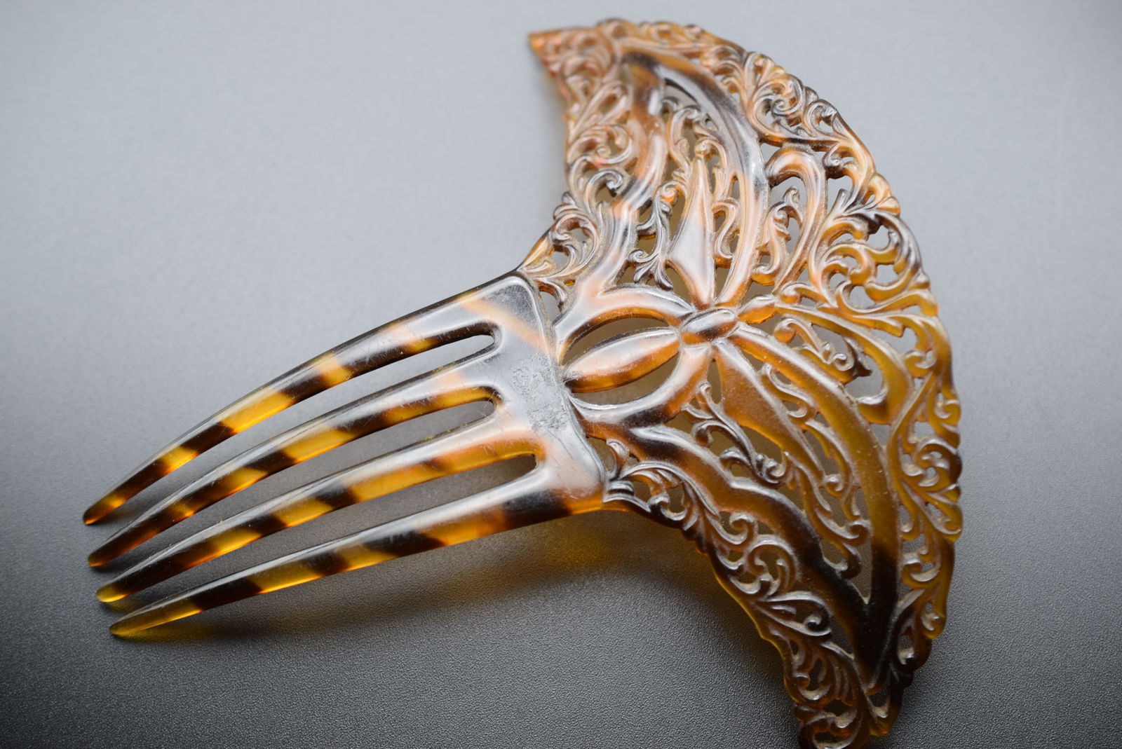 Vintage Hair Fan Comb Spanish Lot# DG 612 (1 of 5)