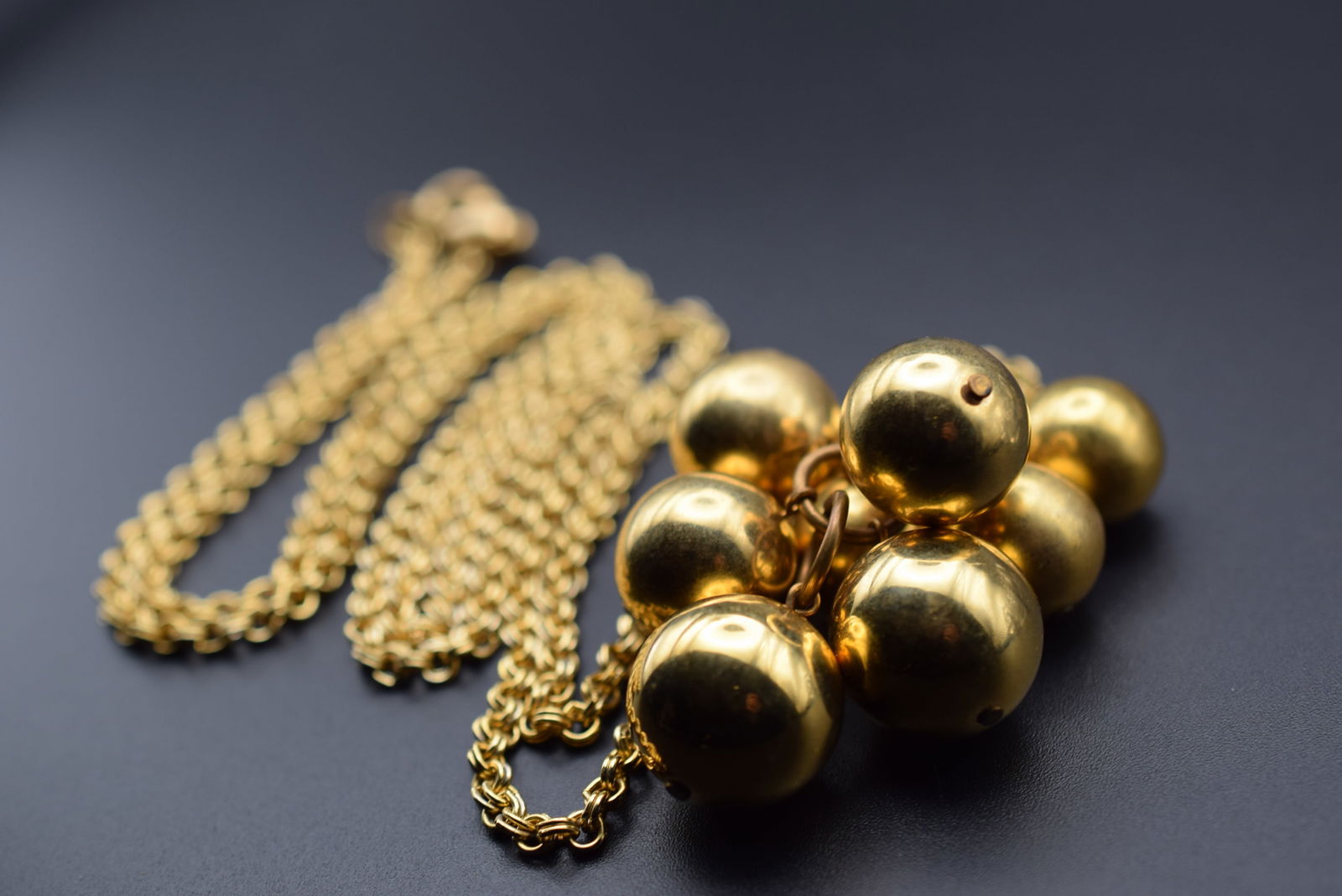 36" long Bauble Balls Gold Plated Cluster Neckace Lot 640 (1 of 5)