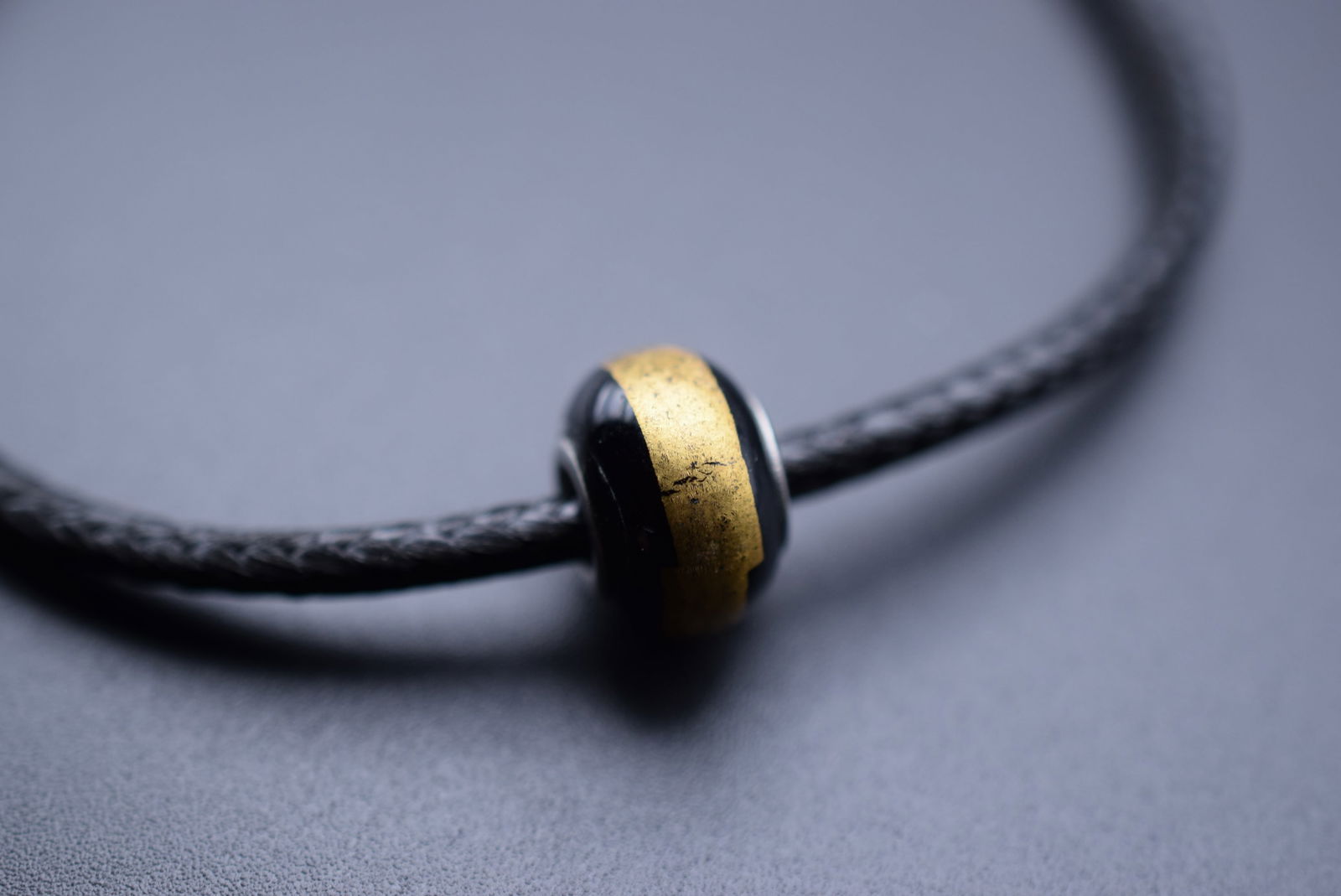 Silk Weave Rope Chain Bracelet Murano Glass Bead Charm bracelet fits Pandora Lot 641: Silk Weave Rope Chain Bracelet Murano Glass Bead Charm bracelet fits Pandora and all measures 8" to 9 1/2" long with connector rings