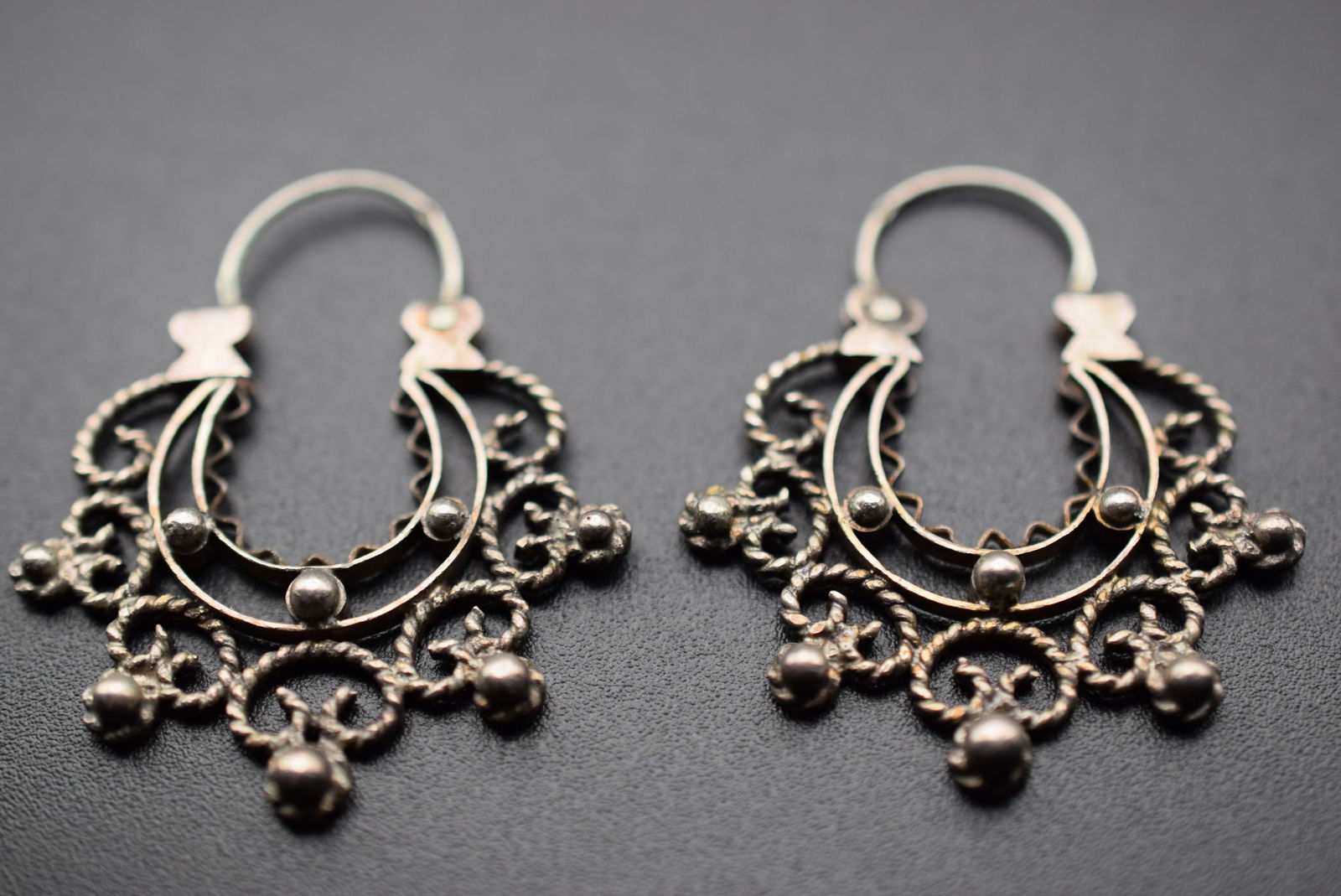 Etruscan Middle Eastern Hoop Earrings Ball Sterling Silver 925 Lot 659 (1 of 3)