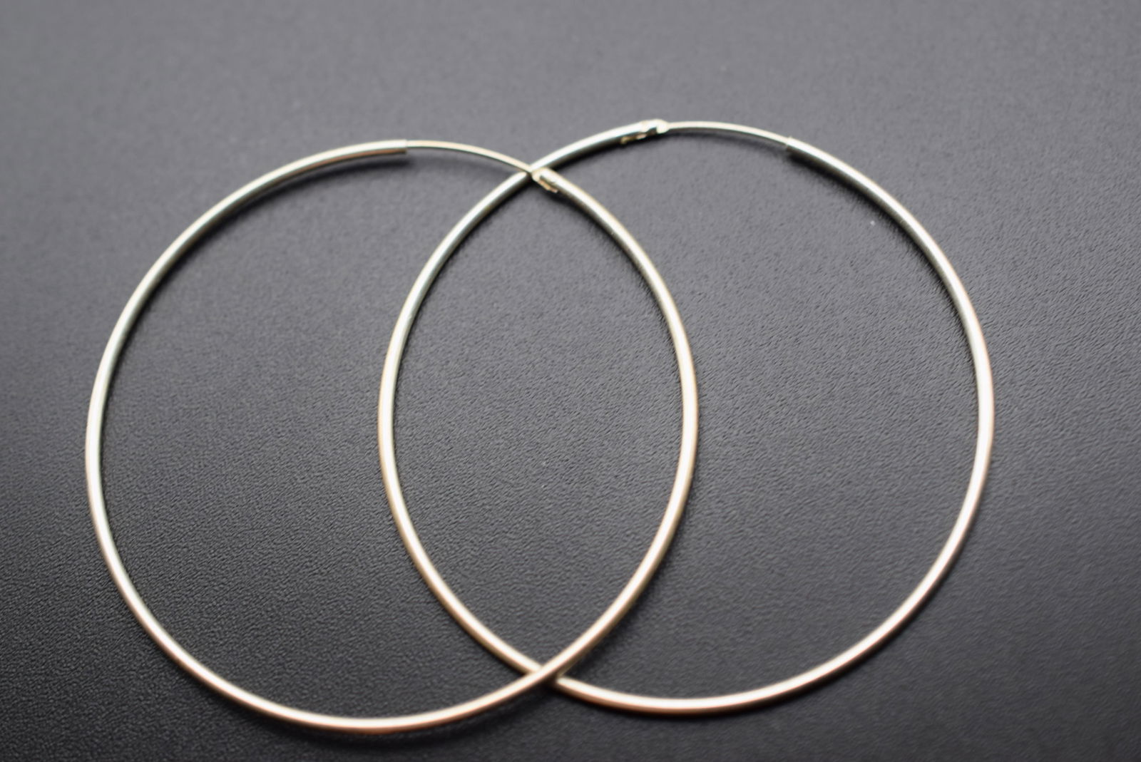 Hoop Sterling Silver 925 Pierced Earrings Lot# DG 662: Hoop Sterling Silver 925 Pierced Earrings measures 2" wide in Diameter unsigned