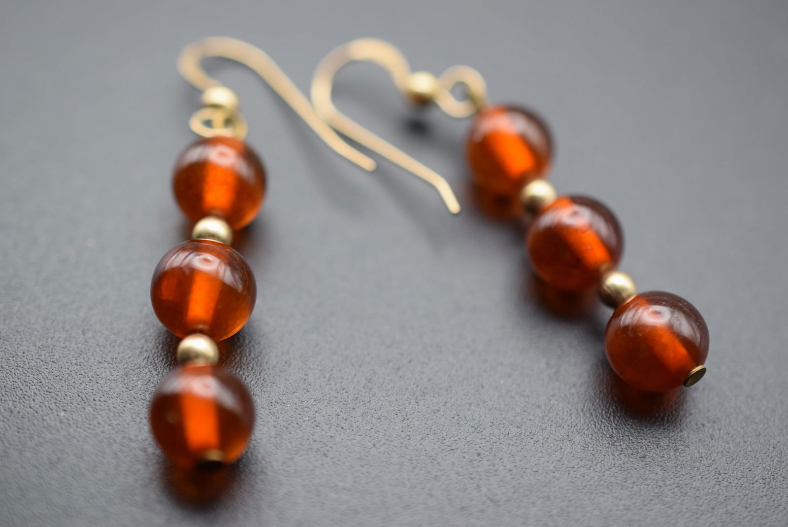 Genuine Amber Vintage Pierced Earrings Lot 670 (1 of 3)