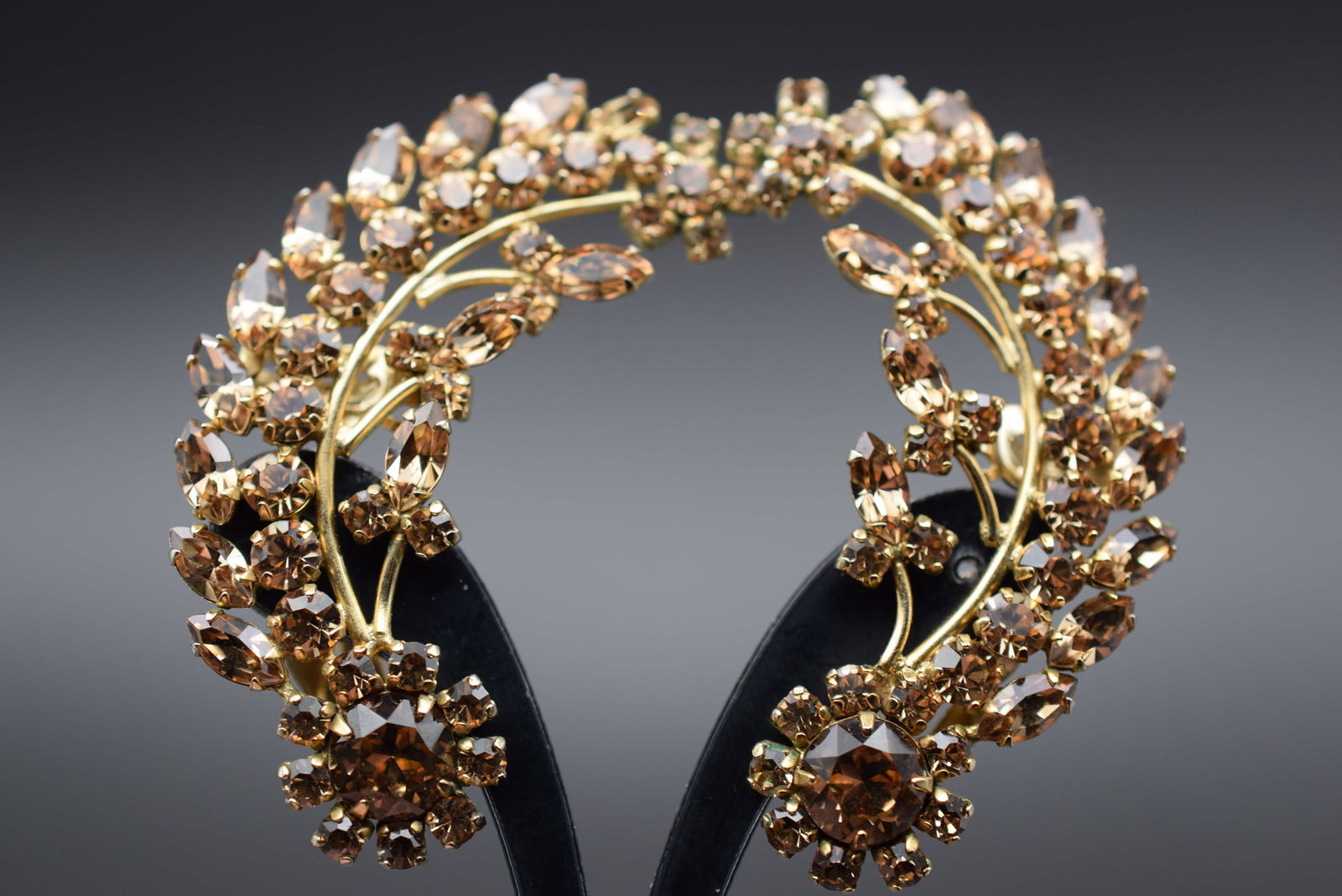 Sherman Double Clip Sweeper Earrings Rhinestone Vintage 1940's Lot# DG 672: Sherman Double Clip Sweeper Earrings Rhinestone Vintage 1940's measures 2 3/8" x 1 1/2" double signed (signed on each clip so four times)