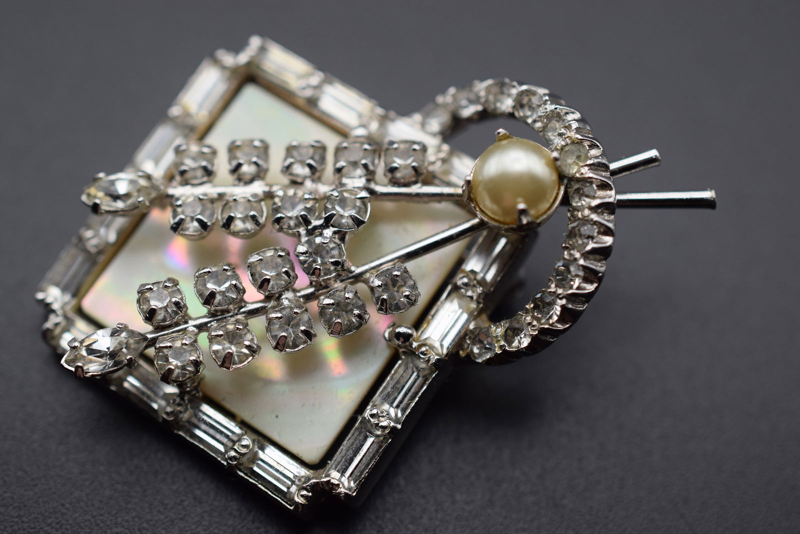 Keyes Mother of Pearl Rhinestone Vintage 1940's Brooch Pin Lot# DG 679 (1 of 3)