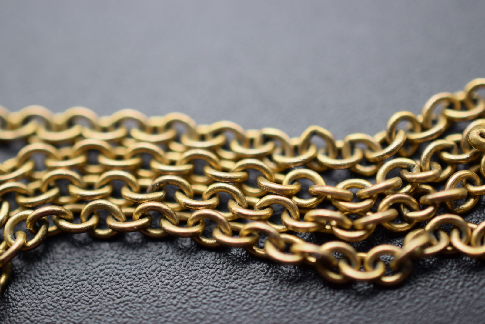 15" Chain Vintage Links Lot# DG 691 (1 of 2)