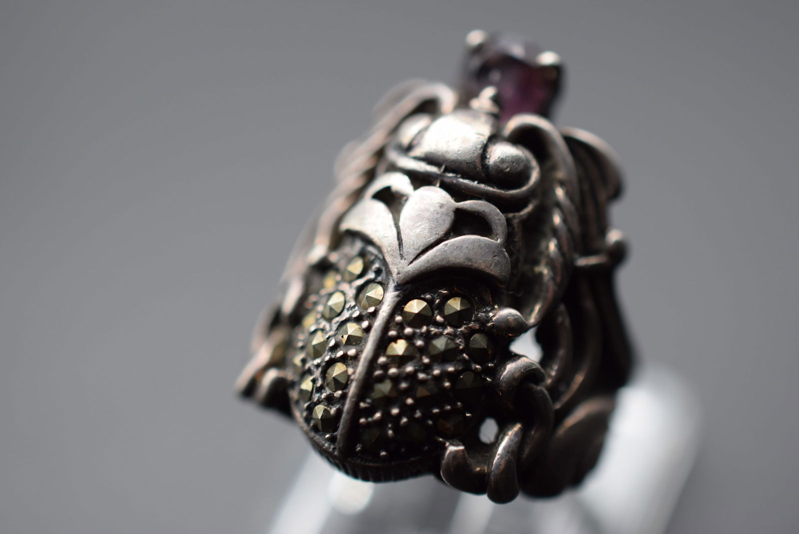 Scarab Sterling Marcasite Amethyst Silver 925 Ring Size 6 Lot# DG 711: Scarab Sterling Marcasite Amethyst Silver 925 Ring Size 6 measures 1" 7/8" signed 925 inside weighs 10 grams