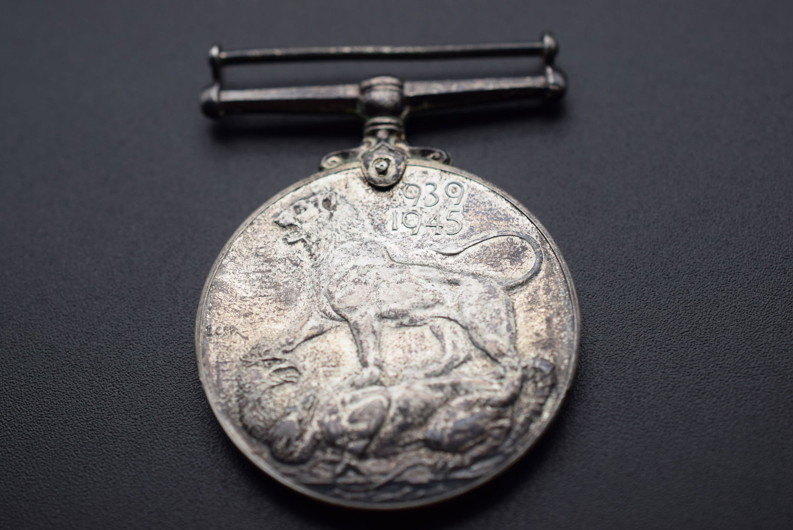 Silver British WWII Medal Coin 1939 - 1945 Vintage Lot# DG 717 (1 of 5)