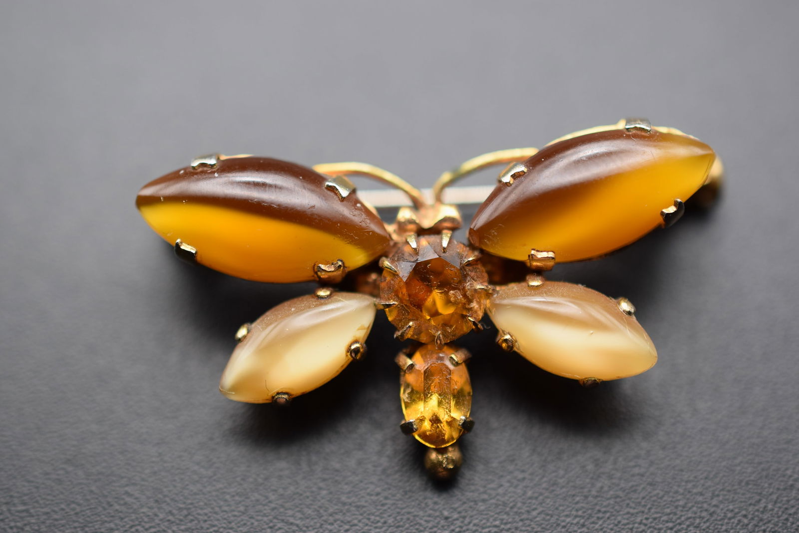 1940's Cat's Eye Butterfly Glass Brooch Pin Vintage Lot# DG 758 (1 of 2)