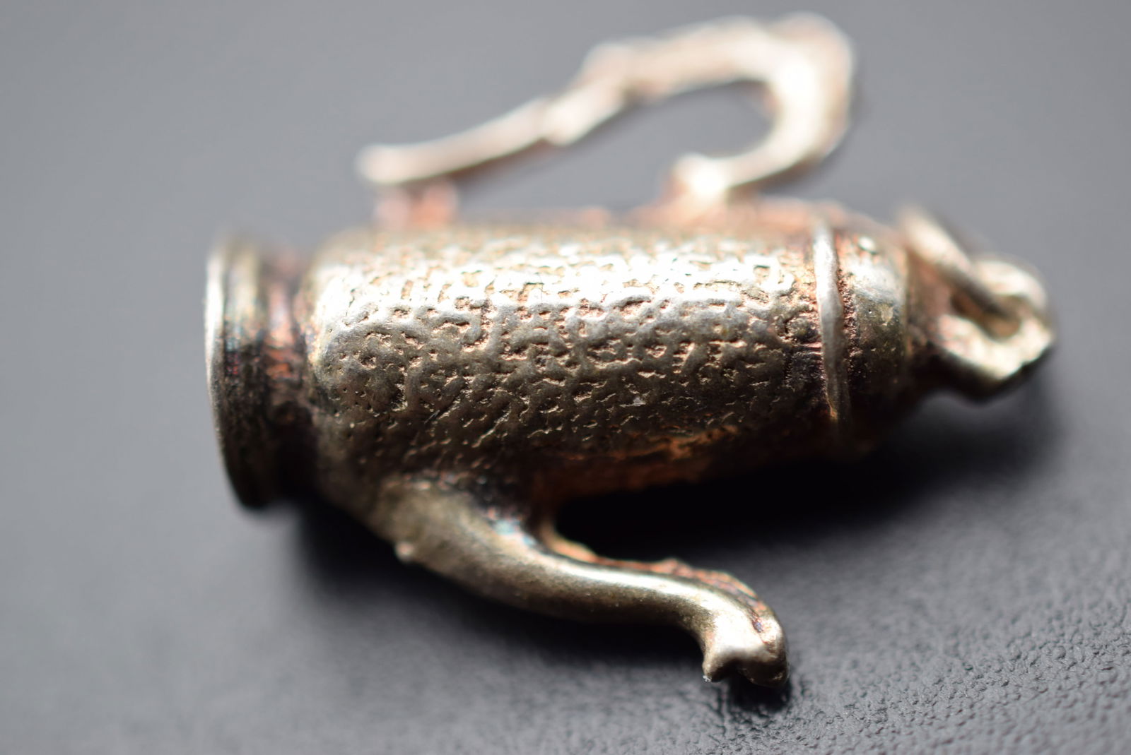 Sterling Teapot Charm Pendant Lot# DG 767: Sterling Teapot Charm Pendant measures 7/8" x 3/4" unsigned hammered texture nice!