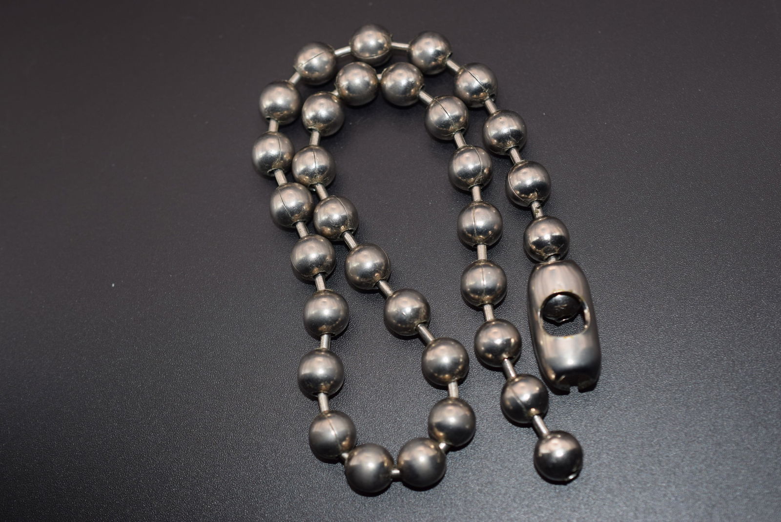 Vintage Dog Tags Silver Ball Necklace Lot 792 (1 of 4)