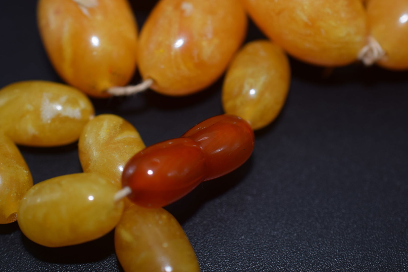 Genuine Amber Necklace needs Restring Lot 821 (1 of 6)