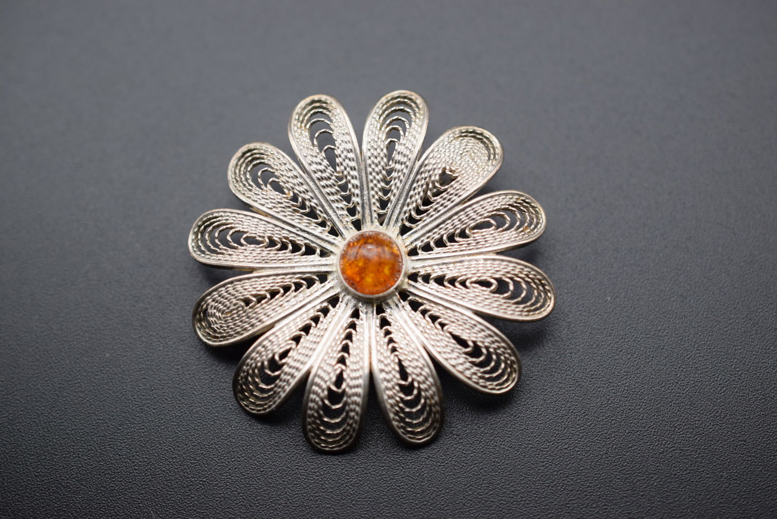 Amber Genuine Filigree Brooch Pin Vintage Sterling Silver 925 Lot 842 (1 of 2)