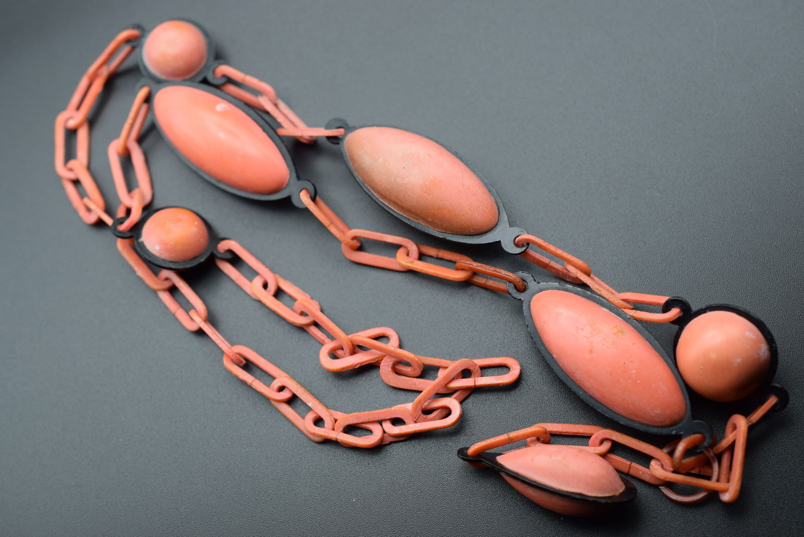 Amazing Celluloid Vintage Plastics Early 1940's Necklace Coral Color Lot# DG 895 (1 of 4)