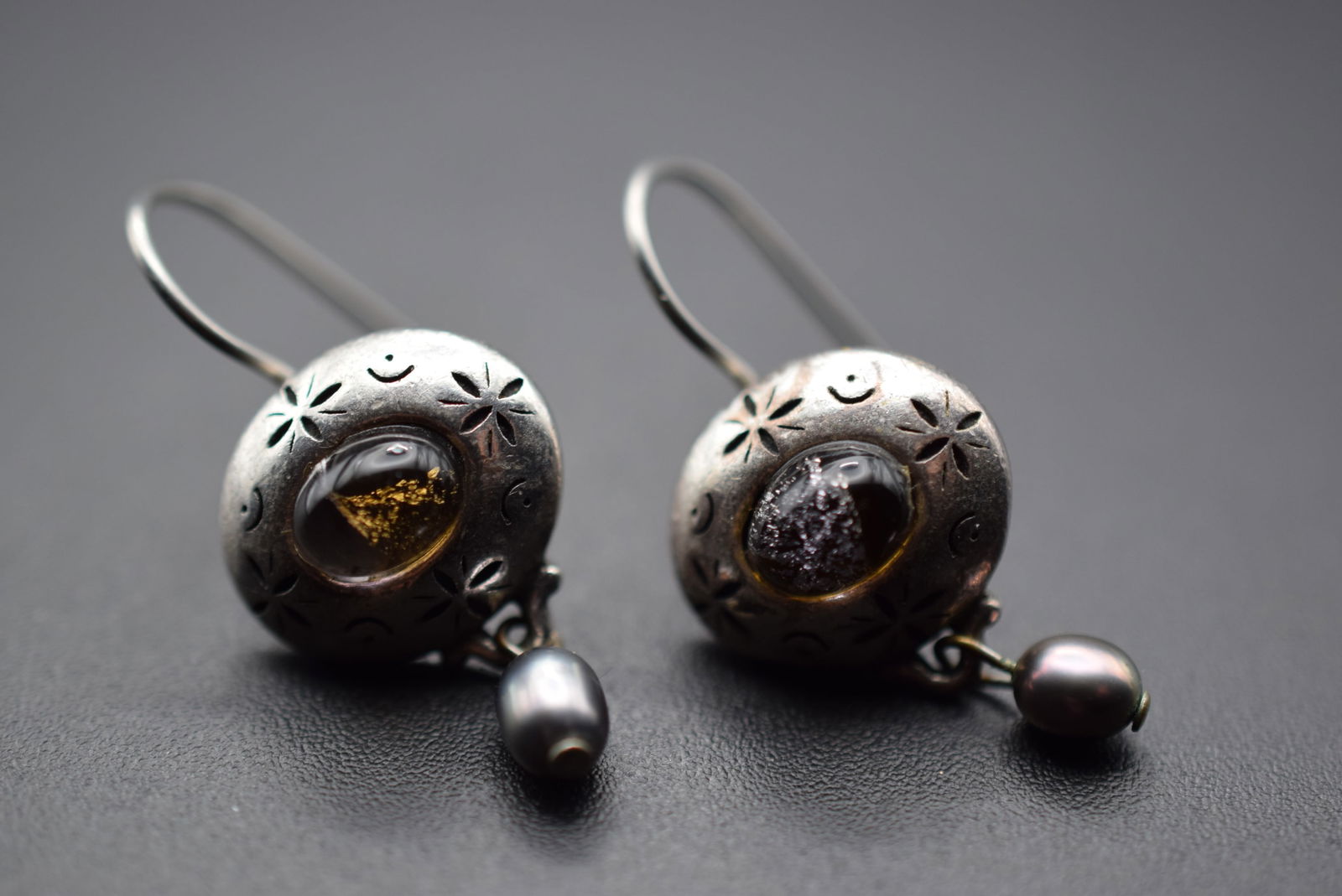 Anne Klein AK Pierced Earrings Lot 921 (1 of 3)