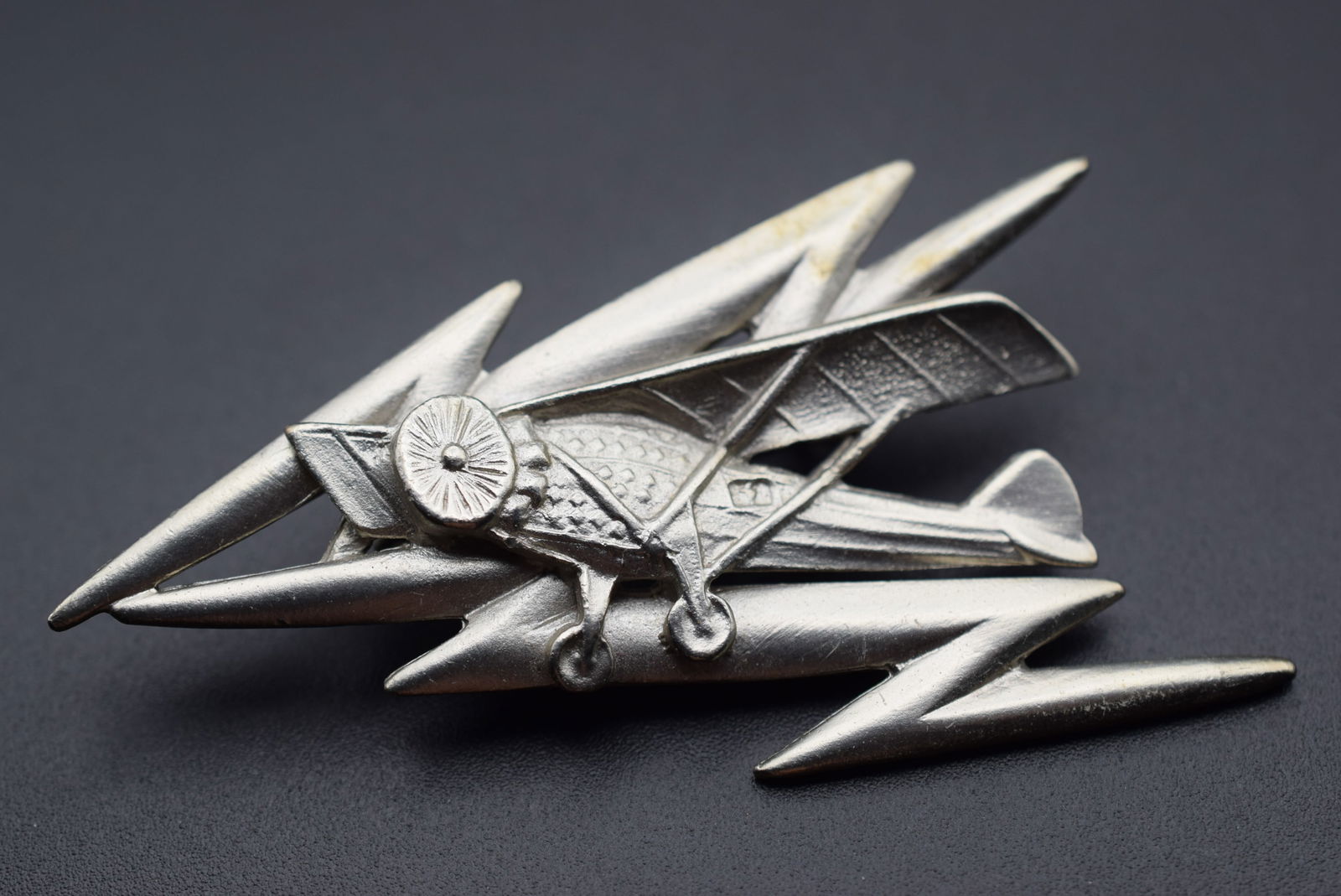 Old Airplane Brooch Pin Lot# DG 984 (1 of 2)