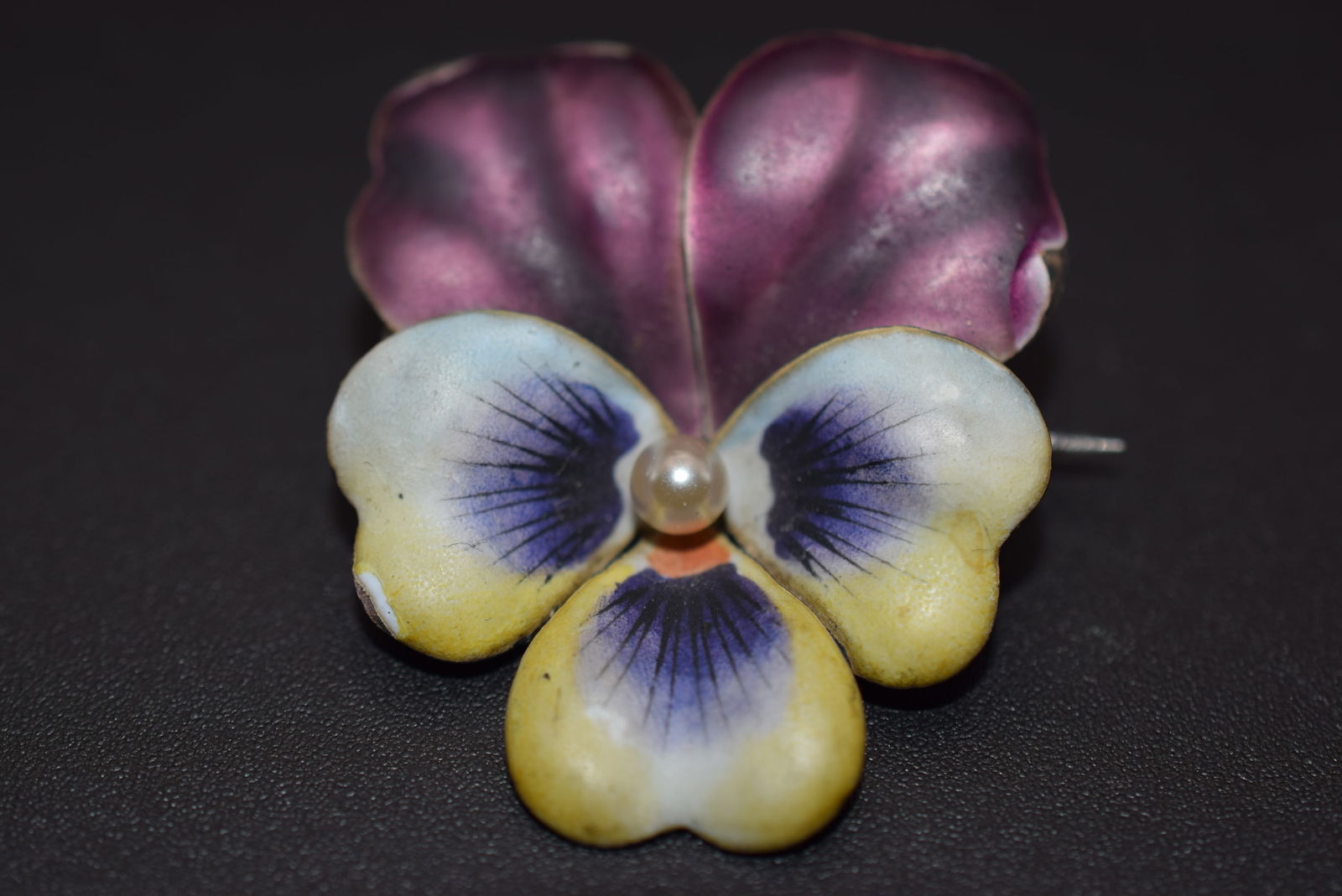 Violet Pansey Enamel 1910 Vintage Brooch Pin Lot 1001: Violet Pansey Enamel 1910 Vintage Brooch Pin enameled on back and front measures 1 3/8" x 1 1/4"