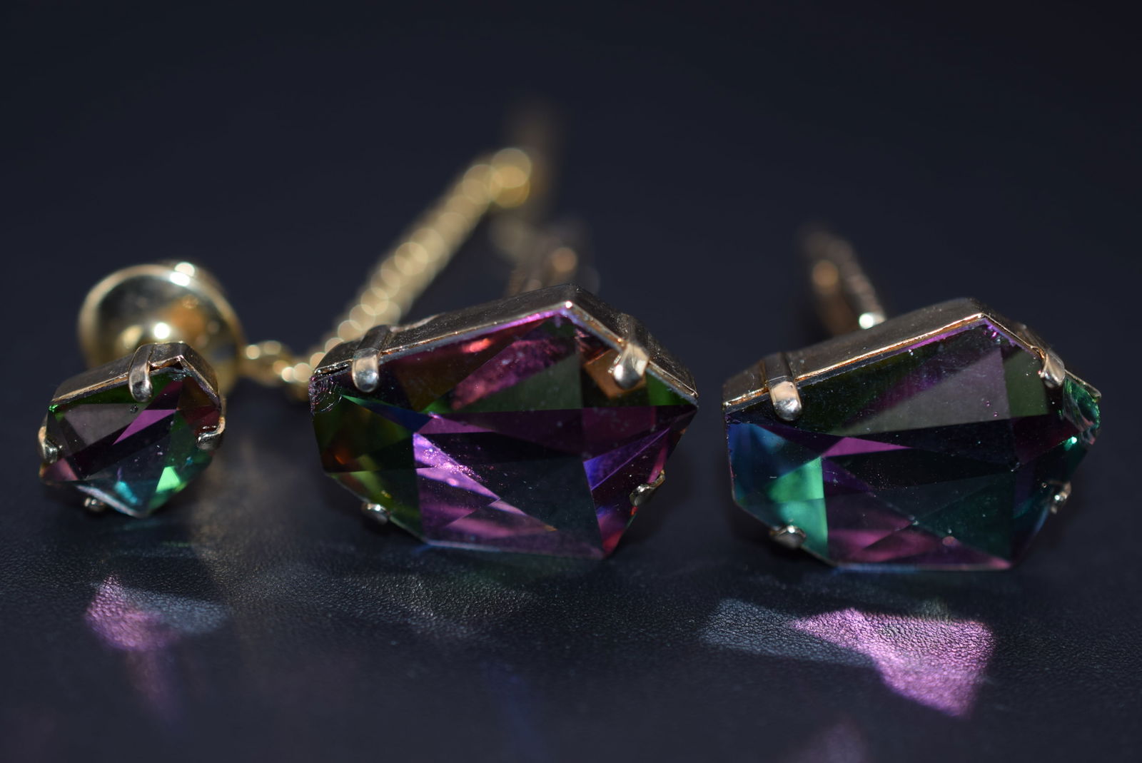 Volcano Helio Crystal Swarovski Cufflinks and Tie Tack Vintage 1940's Lot 1013: Volcano Helio Crystal Swarovski Cufflinks and Tie Tack Vintage 1940's measures 7/8" x 5/8" tie tack 1/2" x 3/8"