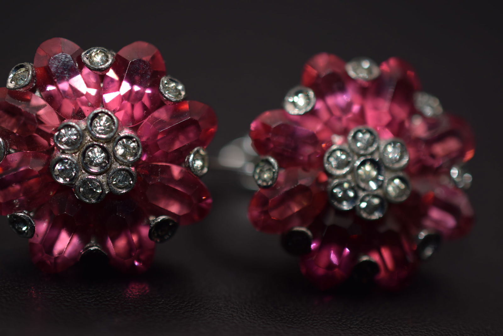 Pink Beauty Rhinestone Vintage 1940's Clip Earrings Lot 1040: Pink Beauty Rhinestone Vintage 1940's Clip Earrings measures 3/4" in diameter