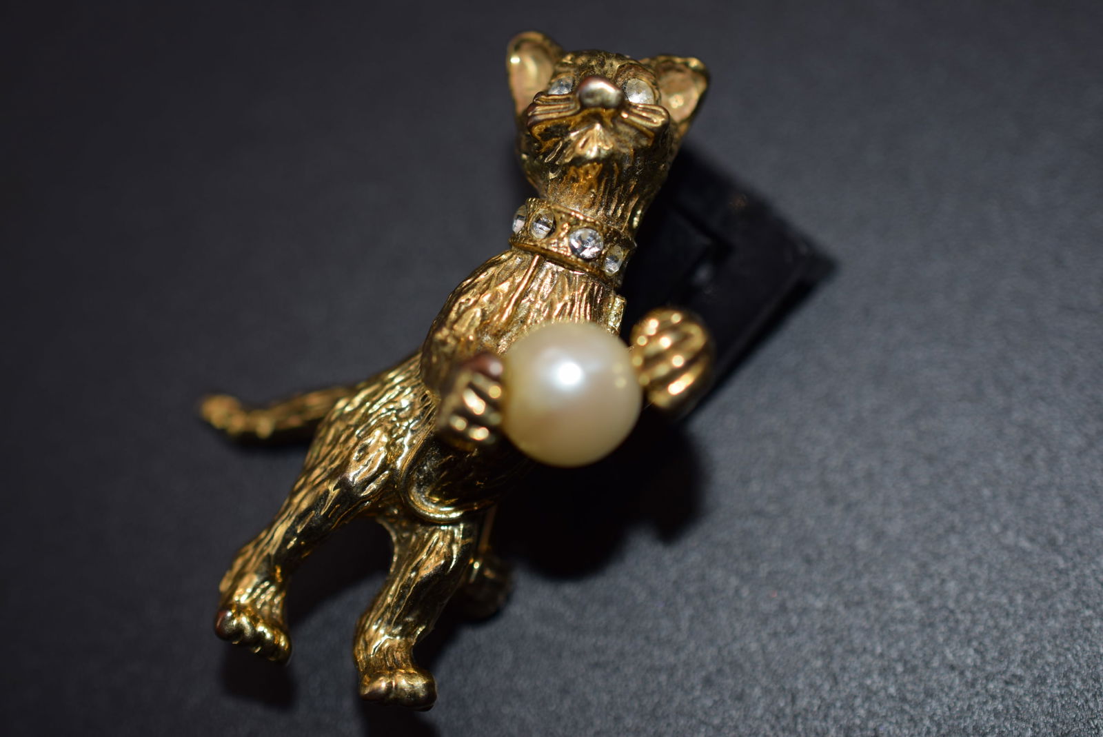 Cat Rhinestone Vintage Brooch Pin Lot 1049 (1 of 3)