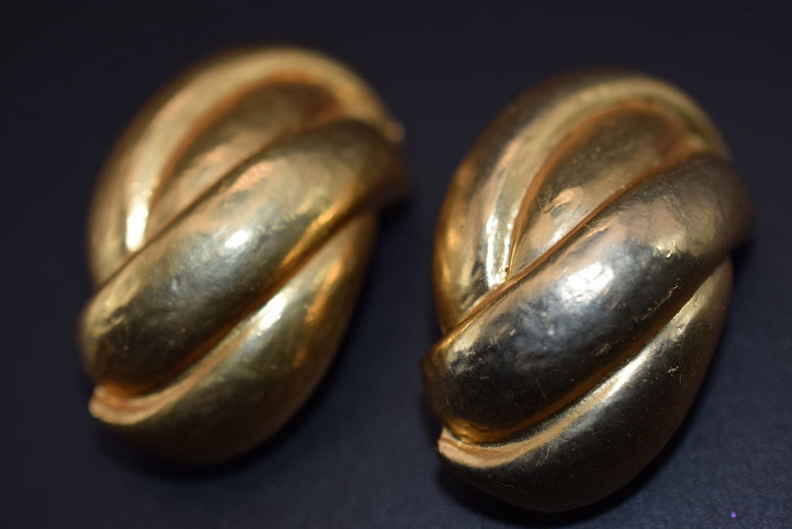 Huge Clip Earrings Statement Makers ! 1 3/4" Lot 1087 (1 of 3)