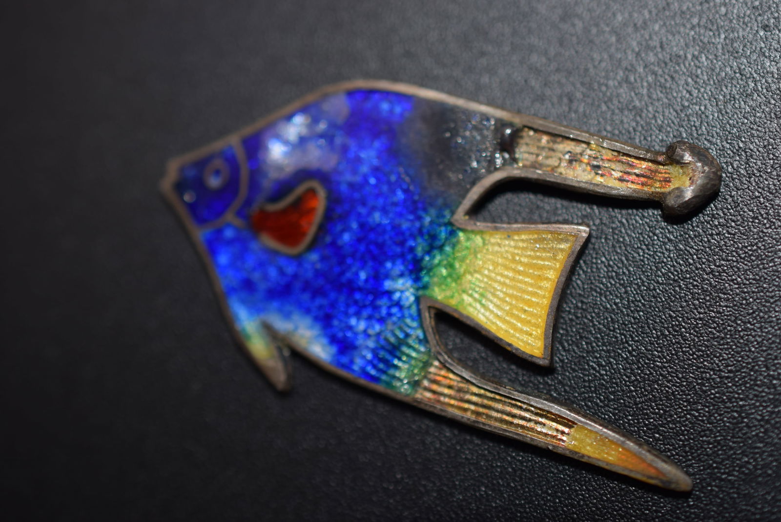 Enamel Fish Sterling Silver 925 no pin Lot 1112 (1 of 4)