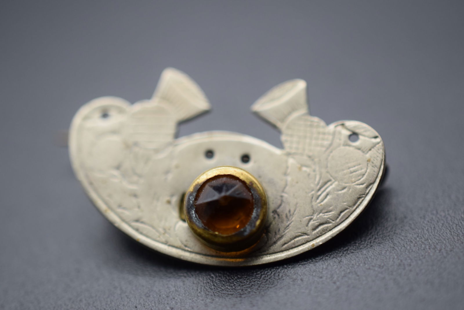 Celtic Thistle Brooch Pin Vintage 1920's Lot 1152: Celtic Thistle Brooch Pin Vintage 1920's measures 1 1/4" x 3/4"