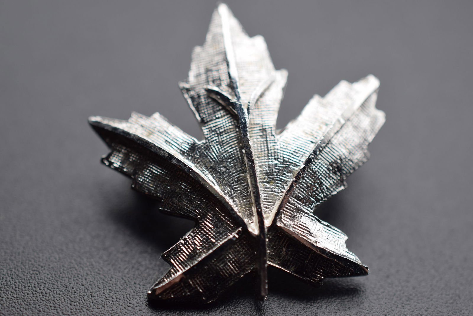 Coro 1940's Signed Maple Leaf Brooch Pin Lot# DG 1162 (1 of 2)