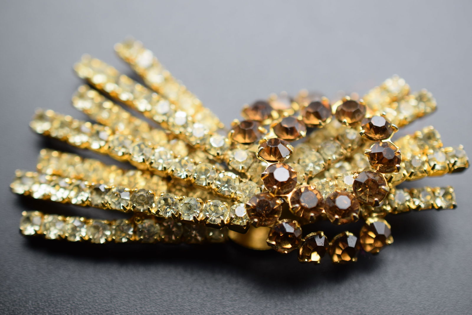 Continental Rhinestone 1940's Brooch Pin Vintage Lot# DG 1176 (1 of 4)