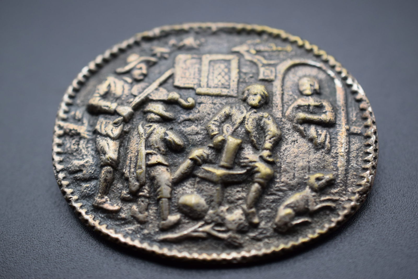 Medieval Scene Huge Vintage Brooch Pin Lot 1177: Medieval Scene Huge Vintage Brooch Pin measures 2 1/4" x 1 7/8" weighs 30.19 grams unmarked untested