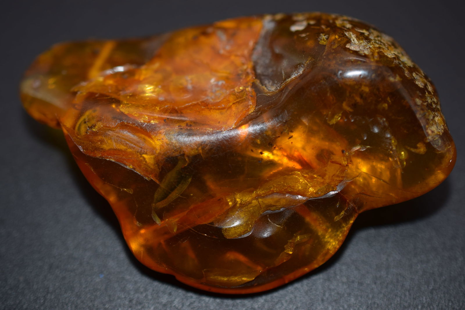 Genuine Baltic Huge Nugget Amber Brooch Pin Vintage Lot # BE 71: Genuine Baltic Huge Nugget Amber Brooch Pin Vintage weighs 11.21 grams measures 2 3/8" x 1 1/2"