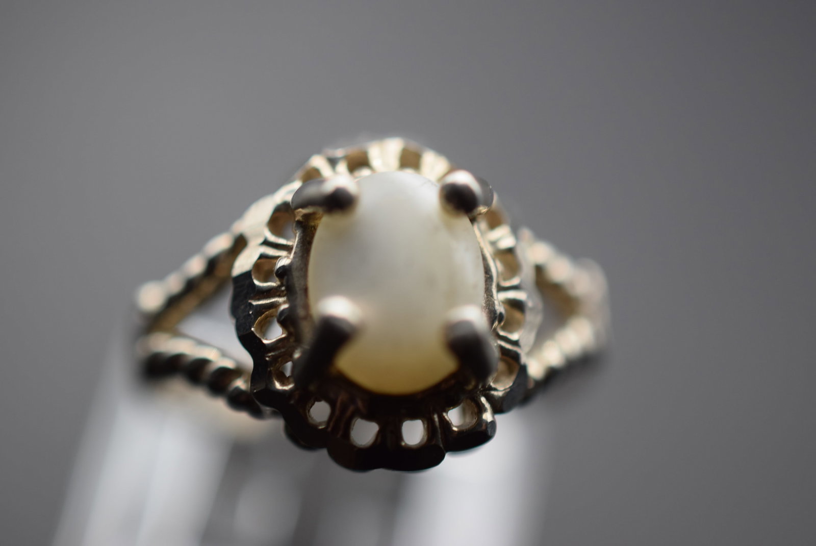 Sterling Silver Frosted Glass Ring Size 9.75 Lot EH 90: Sterling Silver Frosted Glass Ring Size 9.75 top measures 5/8" weighs 4.7 grams signed inside 925