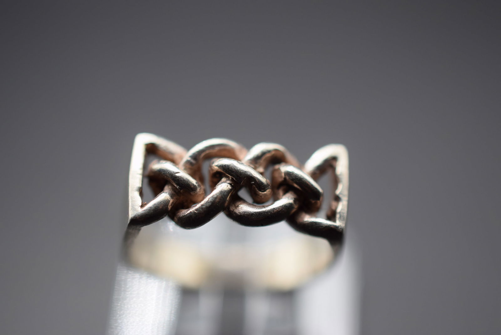 Celtic Knots Vintage Sterling Silver 925 Ring Size 5.5 Lot EH 101: Celtic Knots Vintage Sterling Silver 925 Ring Size 5.5 top measures 3/4" x 3/8" signed iside CLP 925 weighs 4.38 grams