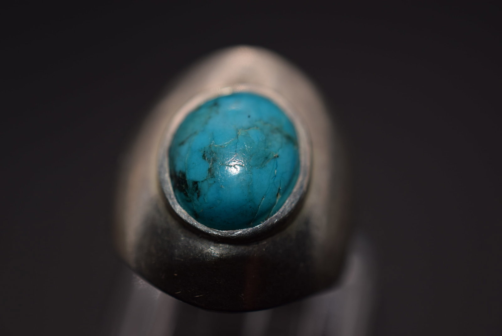 Turquoise Sterling Silver 925 Vintage Ring Size 6 Lot EH 110: Turquoise Sterling Silver 925 Vintage Ring Size 6 top measures 1" signed inside Ster weighs 7 grams