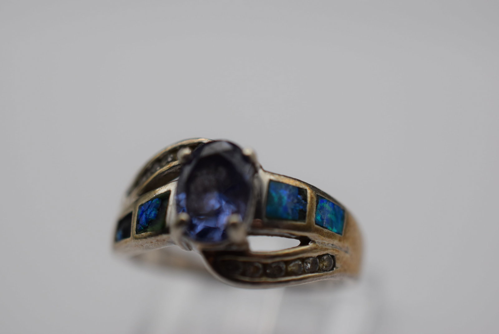 Tanzenite CZ Paua Sterling 925 Ring Size 8 Lot EH 142: Tanzenite CZ Paua Sterling 925 Ring Size 8 Missing Paua on one section on the side see pics top measures 1/2" weighs 4.23 grams