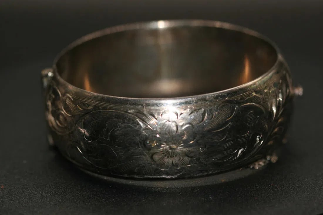 Burkhardt Birks Sterling 925 Silver Floral etched Cuff Bangle Hinged Bracelet Signed lot#159 (1 of 3)