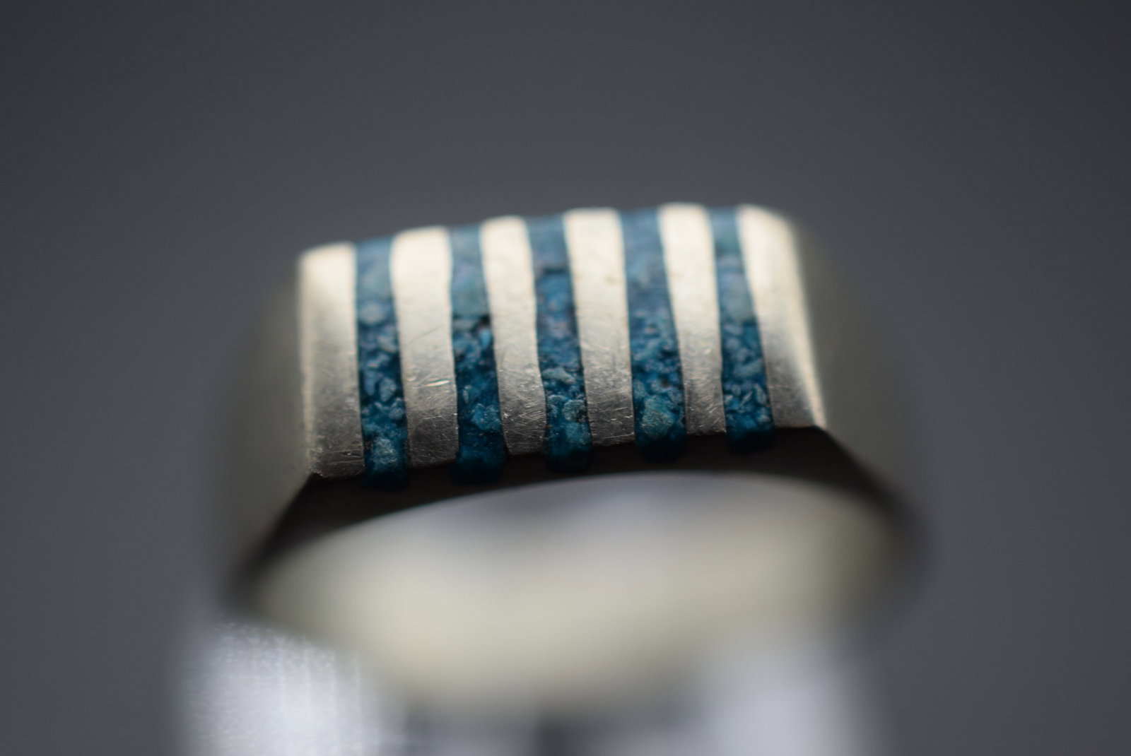 Mexico Turquoise Stripes Vintage Ring Size 9.5 Lot EH 179: Mexico Turquoise Stripes Vintage Ring Size 9.5 top measures 3/8" signed inside Mexico Weighs 4.85 grams
